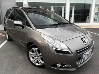 Usado Peugeot 5008