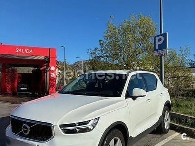 Usado Volvo XC40 Momentum 129 CV (94 kW) 2021 Blanco SUV