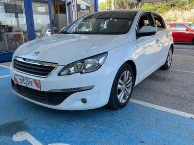 Usado Peugeot 308 Style 110 CV (80 kW) 2015 Blanco Utilitario