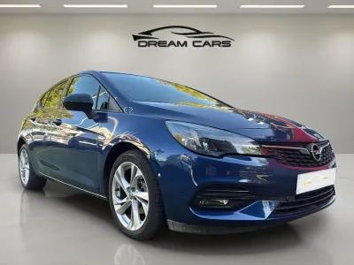 Usado Opel Astra GS Line 110 CV (80 kW) 2020 Azul Berlina