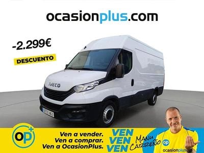 Begagnad Iveco Daily 156 HK (114 kW) 2023 Vit Sedan