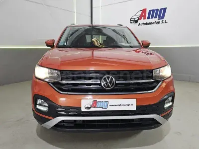 Usado VW T-Cross Advance 95 CV (69 kW) 2022 Rojo SUV