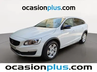 Usado Volvo V60 CC Momentum 150 CV (110 kW) 2018 Blanco Familiar