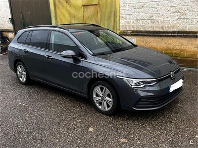 Usado VW Golf VIII 115 CV (84 kW) 2021 Gris / plata Familiar