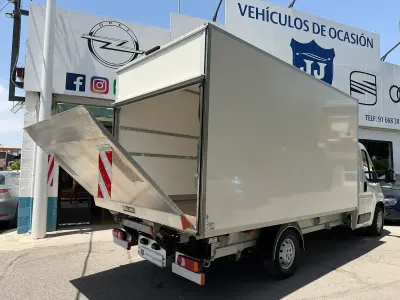 Usado Opel Movano 140 CV (102 kW) 2023 Blanco Van