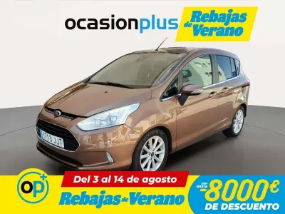 Usado Ford B-MAX Titanium 95 CV (69 kW) 2015 Marrón Monovolumen