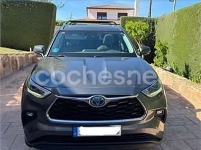 Usado Toyota Highlander Advance 246 CV (180 kW) 2021 Gris / plata SUV