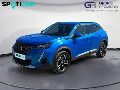 Usado Peugeot 2008 Allure 130 CV (95 kW) 2021 Azul SUV
