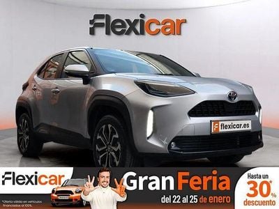 Gris Usado 2022 Toyota Yaris Hybrid Active | 21.490 € (Precio justo)