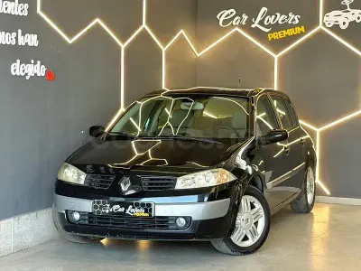 Usado Renault Mégane Privilege 120 CV (88 kW) 2005 Negro Berlina