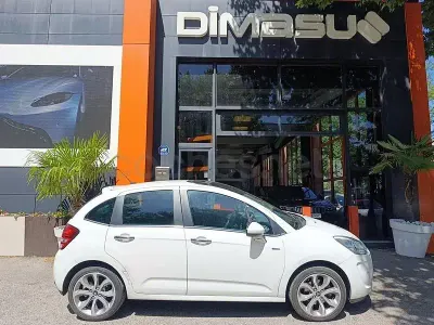 Usado Citroën C3 Exclusive 120 CV (88 kW) 2011 Blanco Berlina