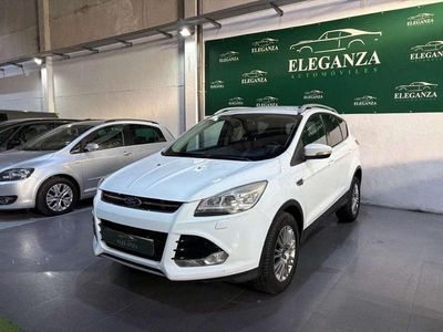 Usado Ford Kuga Titanium 140 HP (102 kW) 2014 Branco SUV