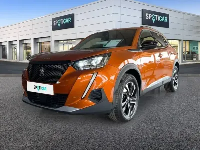 Usado Peugeot 2008 Allure 130 CV (95 kW) 2023 Naranja SUV