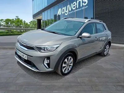 Usado Kia Stonic 120 CV (88 kW) 2022 Blanco SUV