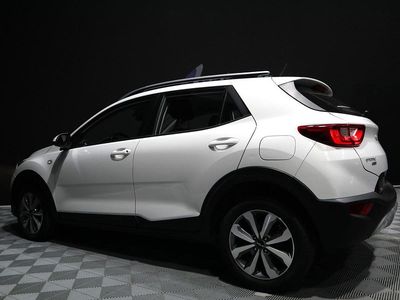 Blanco Usado 2024 Kia Stonic SUV | 17.990 € (Precio justo)