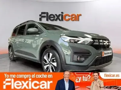 Usado Dacia Jogger Expression 100 CV (73 kW) 2025 Verde Monovolumen