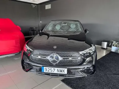 Nuevo Mercedes GLC300e 333 CV (244 kW) 2026 Negro SUV
