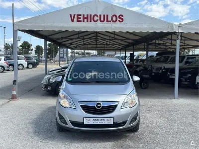 Usado Opel Meriva Selective 110 CV (80 kW) 2012 Gris / plata Monovolumen
