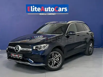 Usado Mercedes GLC300e 320 CV (235 kW) 2021 Azul SUV