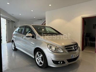Mercedes B180