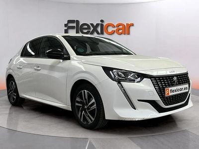 Begagnad Peugeot 208 Allure 101 HK (74 kW) 2023 Vit Halvkombi