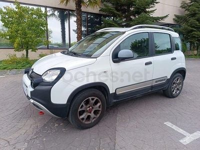 Usado Fiat Panda Cross Cross 69 CV (50 kW) 2018 Blanco Utilitario