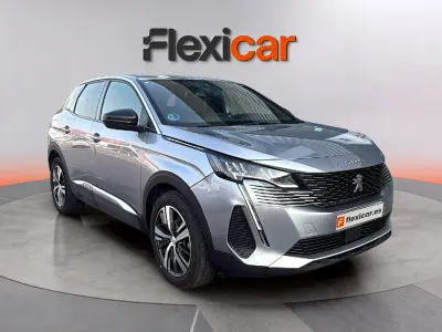Usado Peugeot 3008 Allure 196 CV (144 kW) 2024 Gris SUV