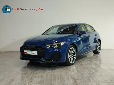Usado Audi A3 e-tron S-Line 204 CV (150 kW) 2025 Azul Utilitario