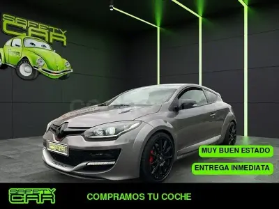 Usado Renault Mégane Trophy 275 CV (202 kW) 2015 Gris / plata Coupe