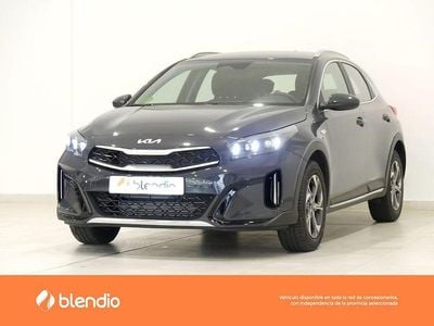 Usado Kia XCeed 100 CV (73 kW) 2024 Gris SUV