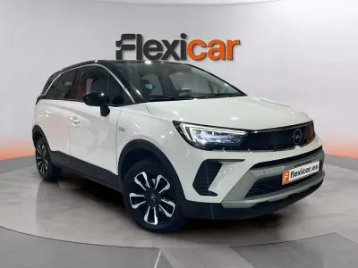 Usado Opel Crossland X Elegance 131 CV (96 kW) 2024 Blanco SUV