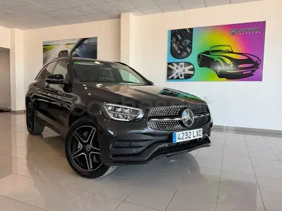 Usado Mercedes GLC300e 306 CV (225 kW) 2022 Gris / plata SUV
