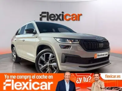 Usado Skoda Kodiaq SportLine 150 CV (110 kW) 2022 Gris SUV