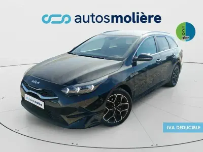 Usado Kia Ceed Style 100 CV (73 kW) 2025 Negro Utilitario