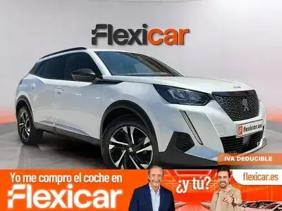Usado Peugeot 2008 Allure 130 CV (95 kW) 2022 Blanco SUV