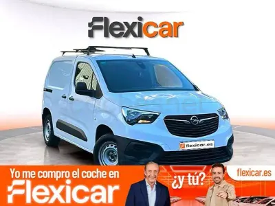 Usado Opel Combo Life Expression 102 CV (75 kW) 2020 Blanco Monovolumen