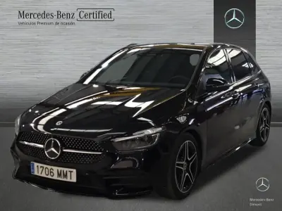 Usado Mercedes B200 AMG line 150 CV (110 kW) 2024 Negro noche Monovolumen