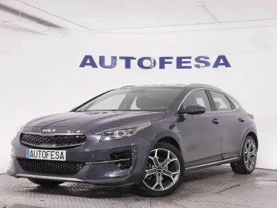Usado Kia XCeed 141 CV (103 kW) 2022 Plata SUV