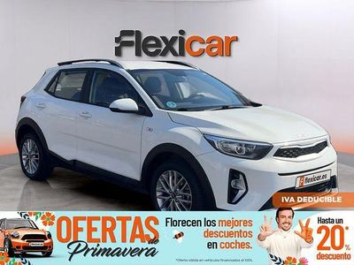 Usado Kia Stonic 84 CV (61 kW) 2022 Blanco SUV