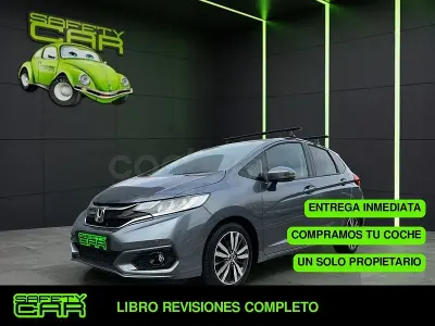 Usado Honda Jazz Elegance 102 CV (75 kW) 2019 Gris / plata Utilitario