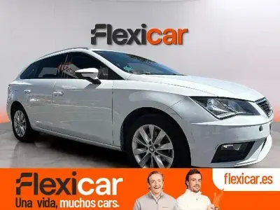 Usado Seat Leon Style 115 CV (84 kW) 2019 Blanco Berlina