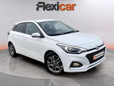 Usado Hyundai i20 100 CV (73 kW) 2019 Blanco Utilitario