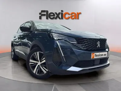 Usado Peugeot 3008 Allure 131 CV (96 kW) 2023 Azul SUV
