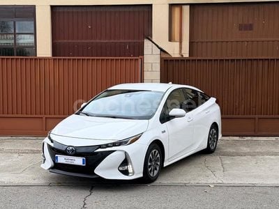 Usado Toyota Prius Advance 122 CV (89 kW) 2021 Blanco Berlina