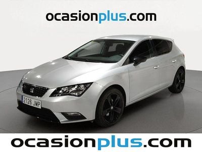 Usado Seat Leon Style 110 CV (80 kW) 2016 Gris plata Utilitario