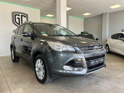 Usado Ford Kuga Titanium 120 CV (88 kW) 2016 Gris / plata SUV