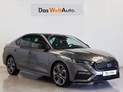 Usado Skoda Octavia RS 245 CV (180 kW) 2022 Color gris Berlina