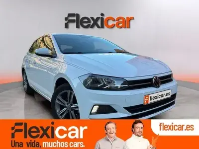 Używany VW Polo Life 95 KM (69 kW) 2021 Biały Hatchback