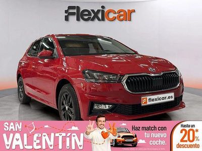 Usado Skoda Fabia Selection 80 CV (58 kW) 2024 Rojo Berlina