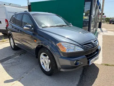 Usado SsangYong Kyron Limited 141 CV (103 kW) 2006 Azul SUV